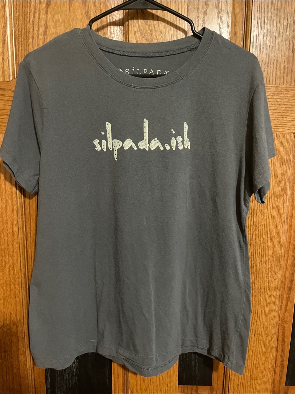 Very RARE Silpada Short-Sleeve Logo Tee in Charcoal with Cream Print - Sparkles!